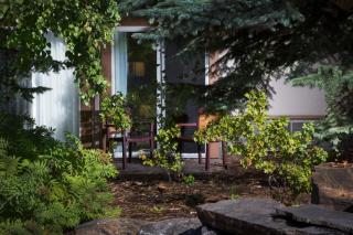 Coast Canmore Hotel & Conference Centre - 4
