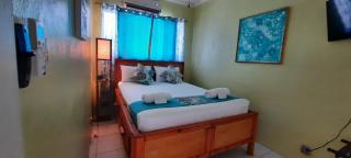 Eastwood Escape - Nassau - 1