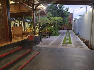 Omah Nayan Guesthouse - 8