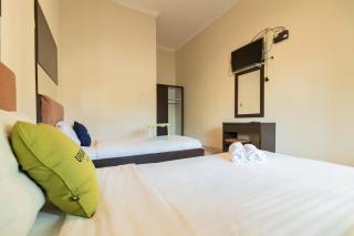 Urbanview Hotel Nugraha Palembang by RedDoorz - Palembang - 8