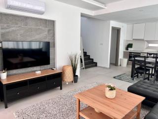 Luxury 2-floor Villa with Private Swimming Pool - 3