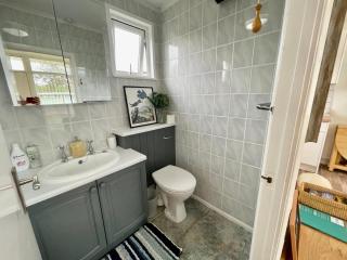 197 Broadside Holiday Chalet near Broads & Beaches - Stalham - 2