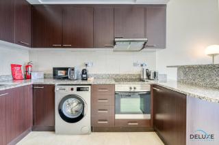 Great Rate Stylish 1BR with Pool & Top Amenities by Deluxe Holiday Homes - Dubai - 6