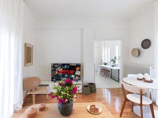 Modern Penthouse overlooking Halkis - 6