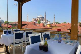By Kinyas Hotel - 9
