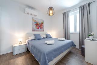 Amazing Sea View Apartments Petra & Paula - Slano - 1