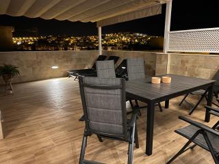 Luxury 190m2 Amplio apartamento moderno con terraza en la azotea de 50m2 junto a la playa, en el centro de Torre del Mar, Málaga, Modern large apartment with 50m2 roof terrace by the beach, right in the center of Torre del Mar, Malaga - 9