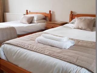 A35 Pit Stop Rooms - 7