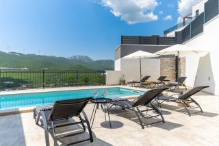 New Villa Stella with 32 sqm private heated pool Jacuzzi Sauna Media room 3 bedrooms - Blato na Cetini - 1