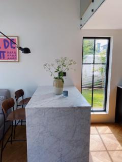 Guesthouse, not even a minute walk to the ocean - 9