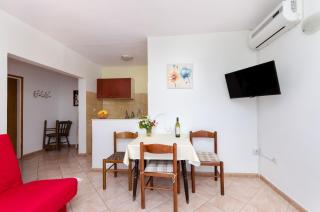 Apartments Slavenka - Banjol - 4
