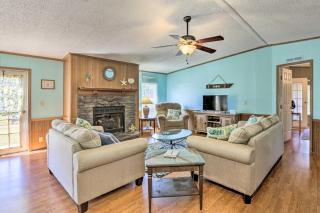 Steinhatchee Home with Boat Parking 1 Mi to Marina - Steinhatchee - 0