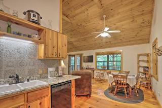 Murphy Family Cabin with Fire Pit and Forest Views! - Salem - 2