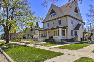 Apt with Shared Gas Grill, 2 Blocks to Dtwn! - Sheboygan - 9