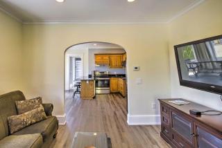 Apt with Shared Gas Grill, 2 Blocks to Dtwn! - Sheboygan - 4