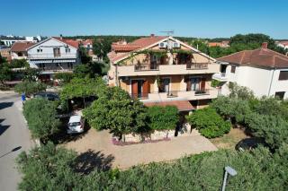 Apartments and Rooms Sinka - Biograd na Moru - 1