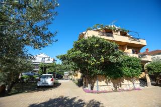 Apartments and Rooms Sinka - 6