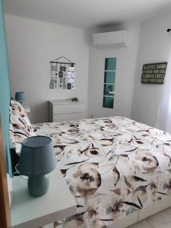 Brisa's Haven Guesthouse !Pet Friendly! - Lagos - 0