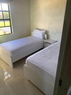Pine Breeze Apartments - Bridgetown - 4