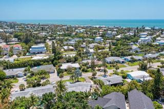 Bay to Beach: Amazing Views of Gulf & Bay by Anna Maria Life Vacation Rentals - 9