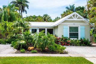 Island Time: AMI North End, Pool, Close to City Pier & Pine Ave by Anna Maria Life Vacation Rentals - 0