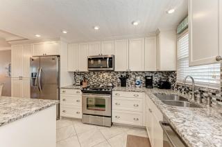 AMI Dreaming - 4200 Gulf 105 - 6