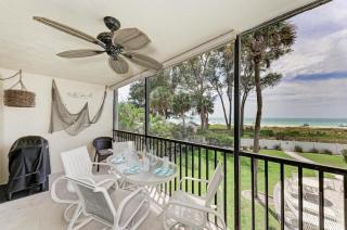 Sunset Beach 102: Gulf Front, Stunning Views, On the Beach, Pool by Anna Maria Life Vacation Rentals - 4