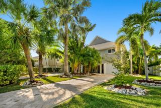 5 O'Clock Somewhere - 216 Chilson - 7