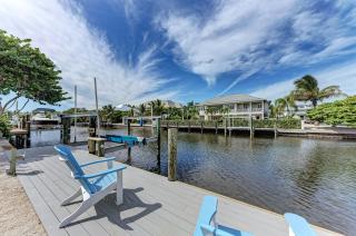 Lazy Lagoon: On Canal, Pool, Boat Dock, 2 blocks to Beach by Anna Maria Life Vacation Rentals - 8