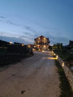 SLATKI SNOVI II - Knin - 3