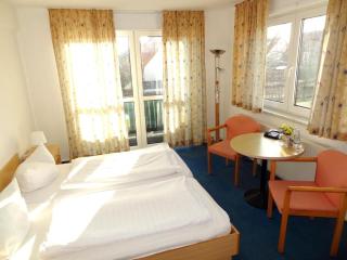 Hotel Zum Grünen Tor - Hoppegarten - 4