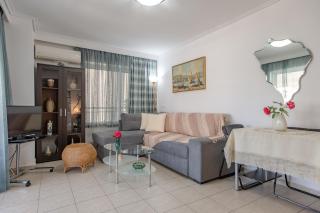 Flat w. Parking next to Flisvos Marina & SNFCC - 6