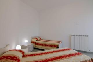 Palazzina Romani-Romani Holidays Apartments - Alba Adriatica - 1