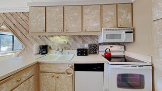 Nicely Remodeled 2 Bedrooms at 1849 Condos - Easy Access to Slopes! - Mammoth Lakes - 6