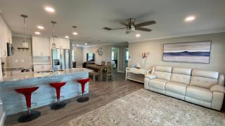 Waterfront Hernando beach house on deep water canal w/dock, fishing, kayak - Hernando Beach - 5