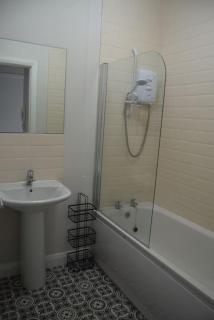 2 bed Apartment Ballycastle Seconds to Seafront - 2
