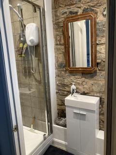 Six on Castle - Tiverton - 4