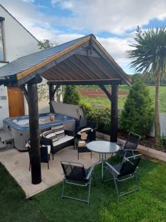 The Loft at Rock Cottage with hot tub - Garvagh - 9