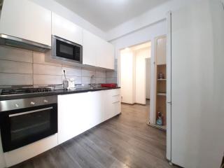 Four Rooms Apartment Central - Bucharest - 4