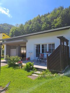 Haus beim Wasser im grünen in sehr ruhiger Lage!! - 0