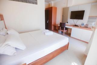 CHRYSANT HOTEL & RESORT - Oesapa-besar - 8