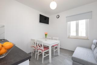 Brand new apartments Viktorija just 250m from the beach! - Krk - 6