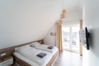 Haus am See mit Sauna und Kamin - Barßel - 1