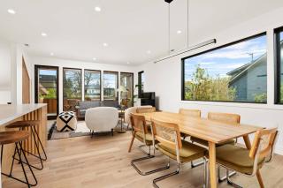 Williams Retreat Unit 1 - 2