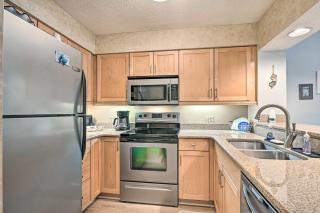 Lakefront Myrtle Beach Condo with Shared Pools! - Myrtle Beach - 3