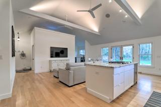 Cape Cod Cottage with Fire Pit - Walk to Beach! - Brewster - 3