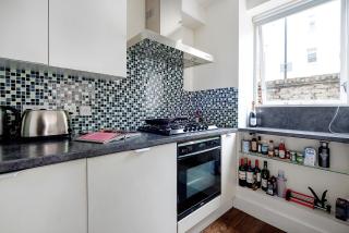 Bright and stylish apartment in trendy Islington by UnderTheDoormat - 3