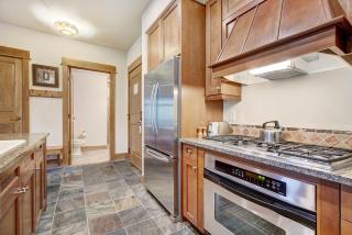 Luxurious 1 BR in River Run Village with Ski in ski out condo - 4