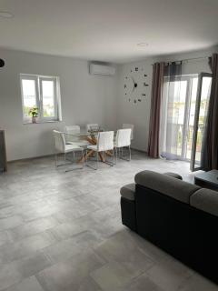 Apartman Ivanica - Lukoran - 6