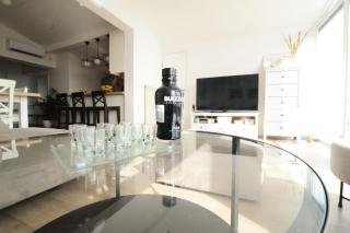 Iva Residence, sea view and free parking - 4
